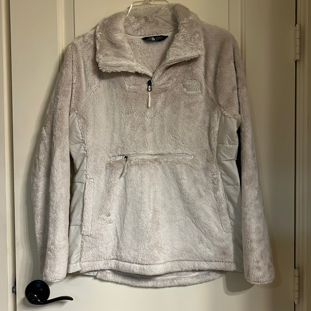 The North Face Osito Pullover Size Medium Cream Color